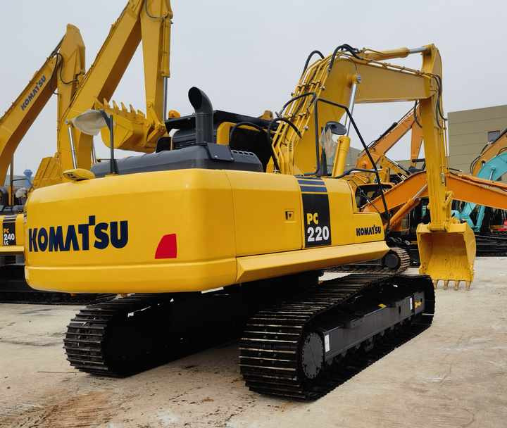 Second hand komatsu with high performance pc220-8 Excavator 22 Ton Used Excavator for sale in china - Гусеничний екскаватор: фото 3 Second hand komatsu with high performance pc220-8 Excavator 22 Ton Used Excavator for sale in china - Гусеничний екскаватор: фото 3