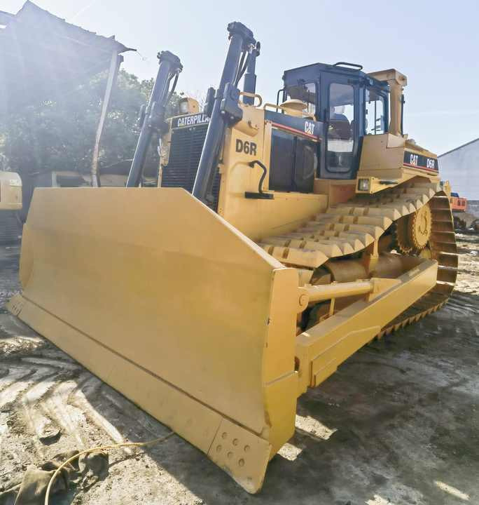 Second hand original japanese CAT D6R crawler bulldozer with high quality used Caterpillar D6R dozer for sale - Бульдозер: фото 4 Second hand original japanese CAT D6R crawler bulldozer with high quality used Caterpillar D6R dozer for sale - Бульдозер: фото 4
