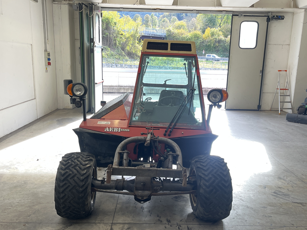 AEBI TT 70 S - Трактор: фото 3 AEBI TT 70 S - Трактор: фото 3