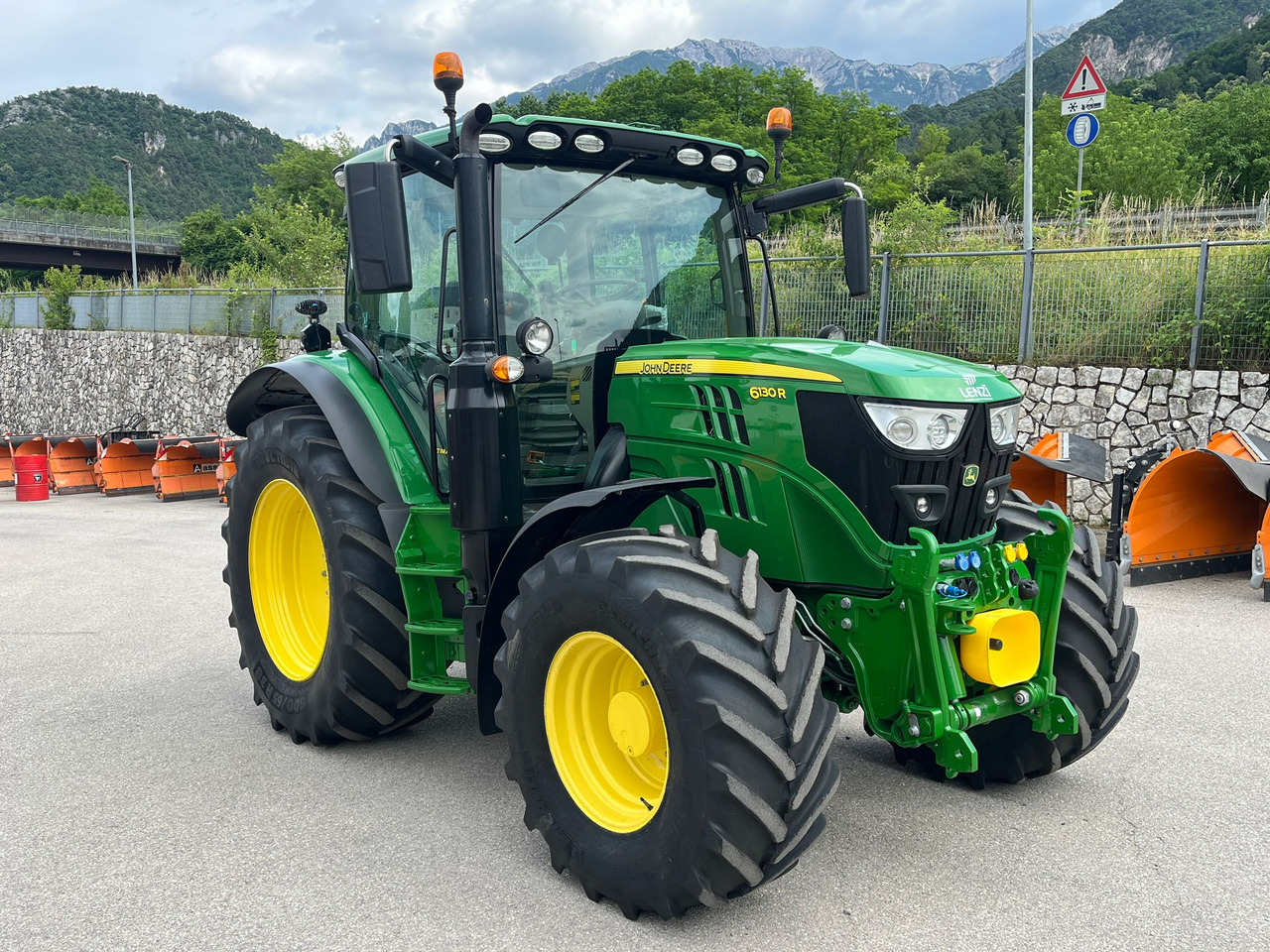 JOHN DEERE 6130R - Трактор: фото 4 JOHN DEERE 6130R - Трактор: фото 4