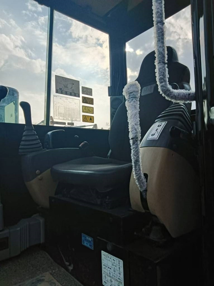 CAT 305.5 - Міні-екскаватор: фото 5 CAT 305.5 - Міні-екскаватор: фото 5