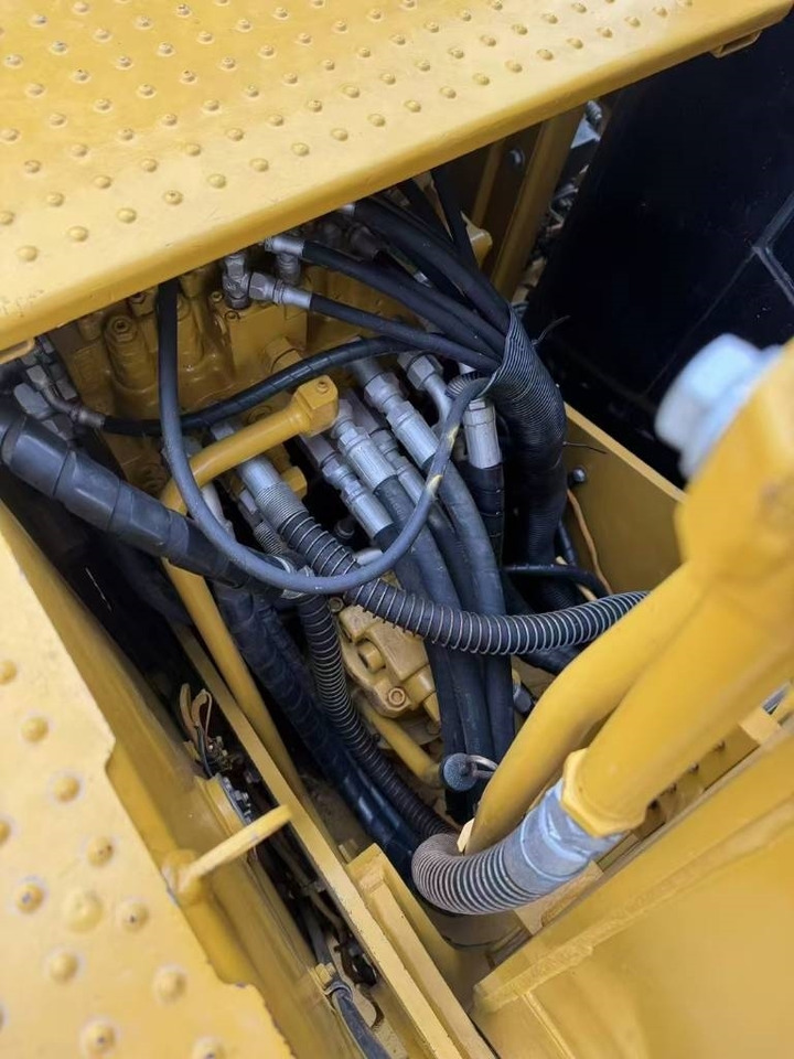 CAT 312 - Гусеничний екскаватор: фото 2 CAT 312 - Гусеничний екскаватор: фото 2