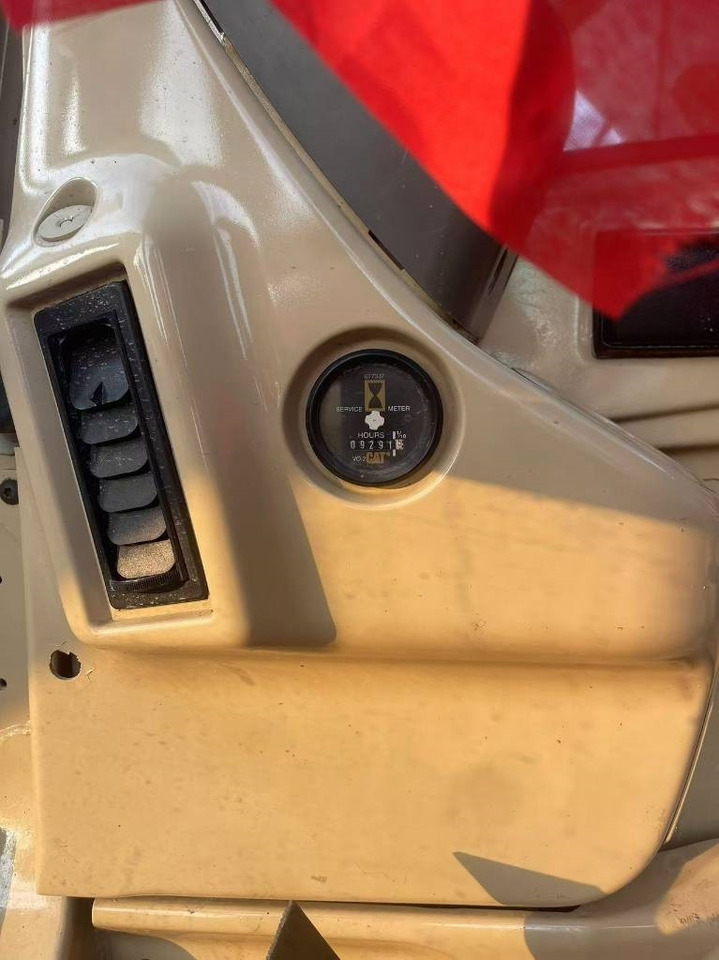 CAT 320 B - Гусеничний екскаватор: фото 5 CAT 320 B - Гусеничний екскаватор: фото 5