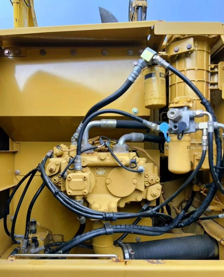 CAT 320 C - Гусеничний екскаватор: фото 3 CAT 320 C - Гусеничний екскаватор: фото 3