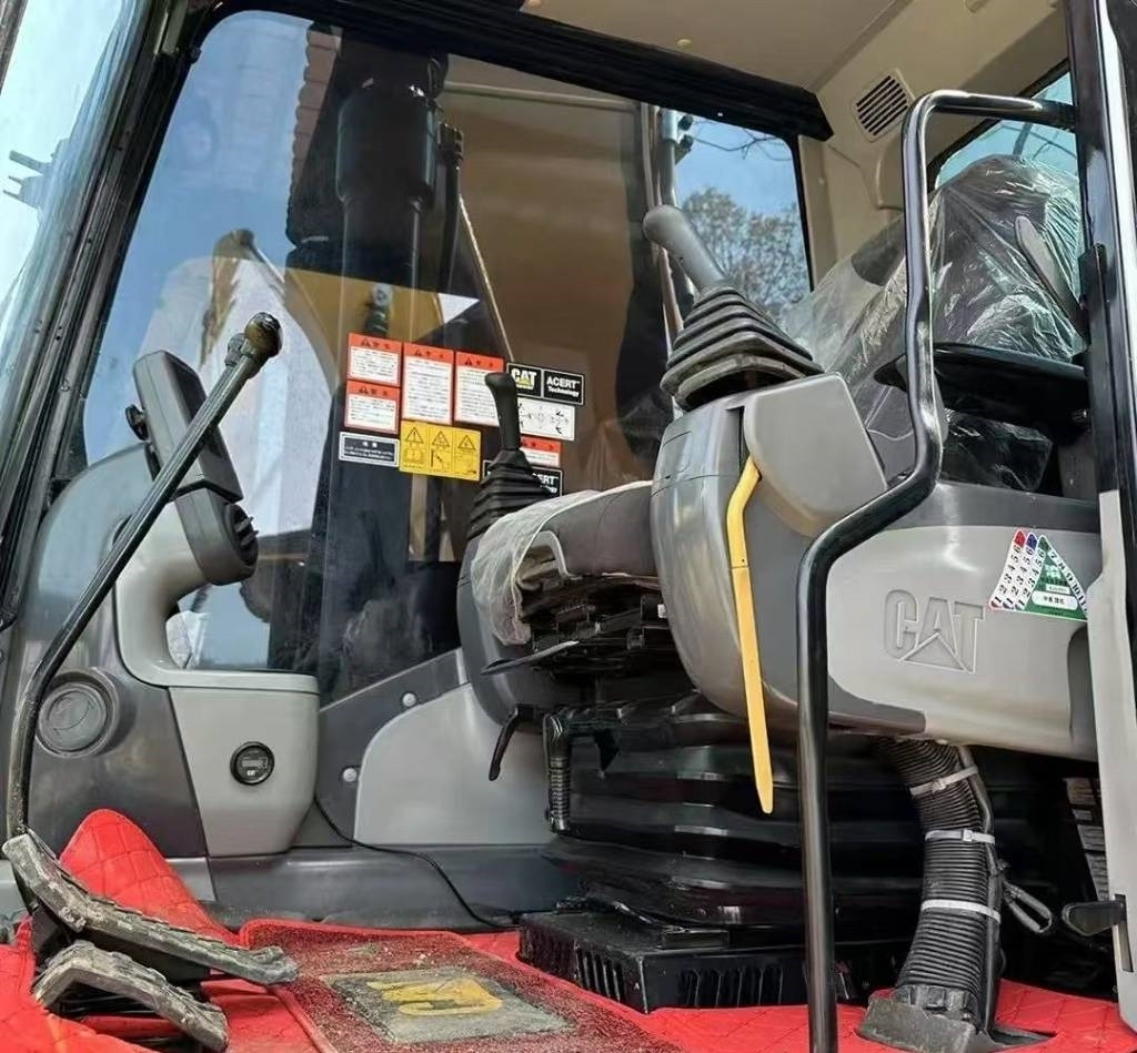CAT 320 D - Гусеничний екскаватор: фото 2 CAT 320 D - Гусеничний екскаватор: фото 2