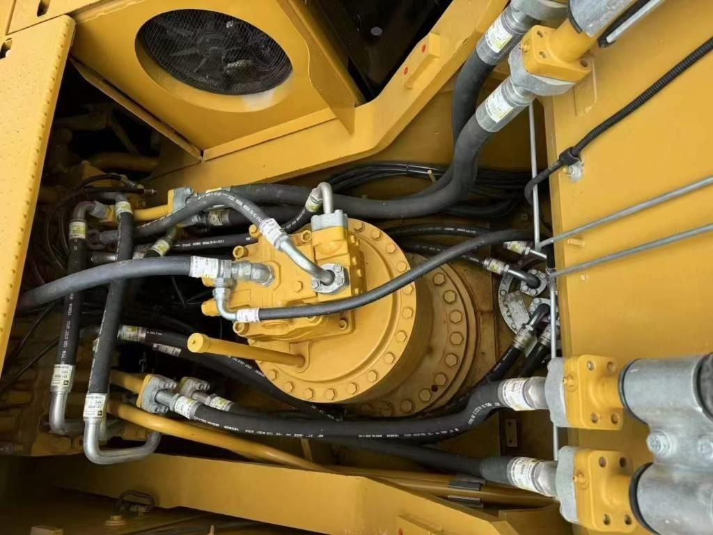 CAT 330 - Гусеничний екскаватор: фото 2 CAT 330 - Гусеничний екскаватор: фото 2