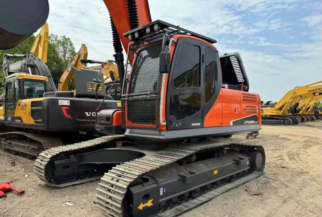 Doosan 225 DX - Гусеничний екскаватор: фото 4 Doosan 225 DX - Гусеничний екскаватор: фото 4