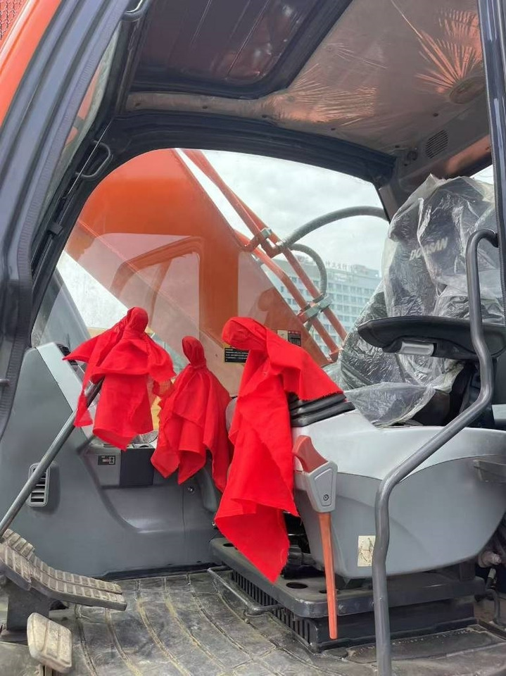 Doosan 300 - Гусеничний екскаватор: фото 5 Doosan 300 - Гусеничний екскаватор: фото 5