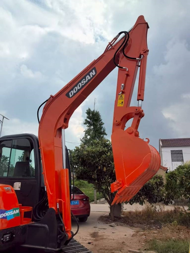 Doosan DH 60 - Міні-екскаватор: фото 3 Doosan DH 60 - Міні-екскаватор: фото 3