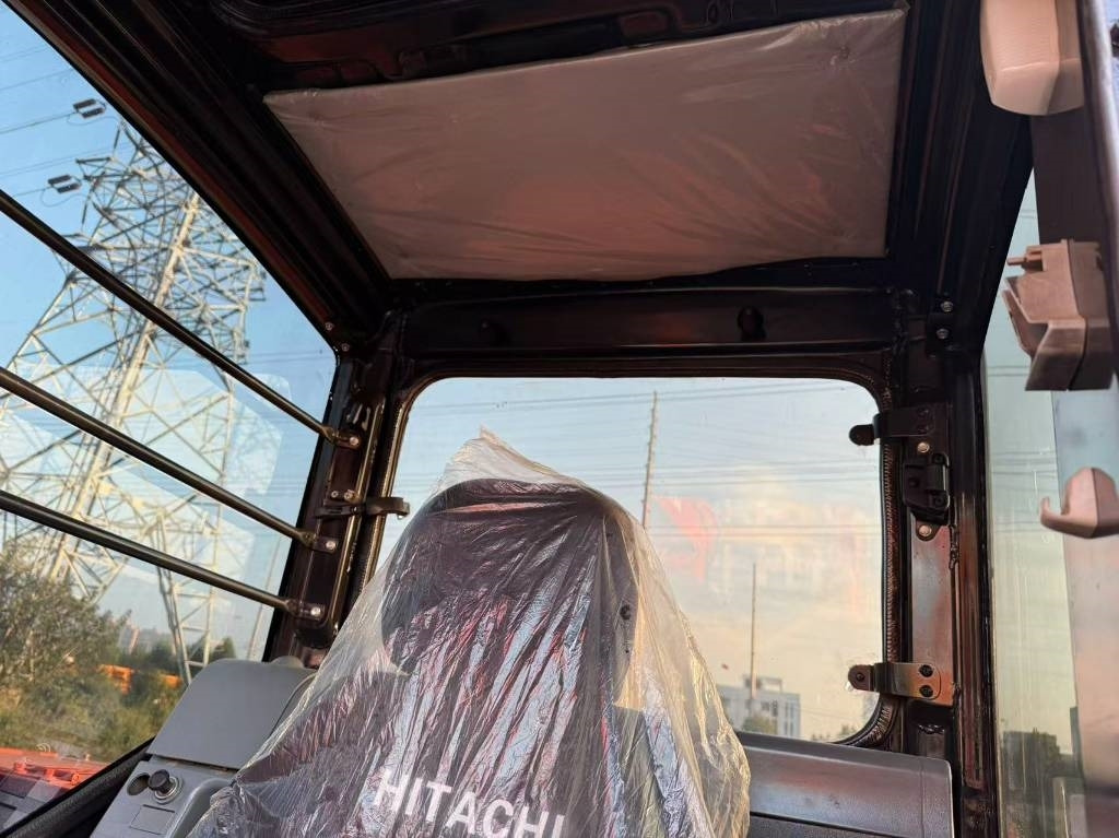 Hitachi 70 - Гусеничний екскаватор: фото 2 Hitachi 70 - Гусеничний екскаватор: фото 2