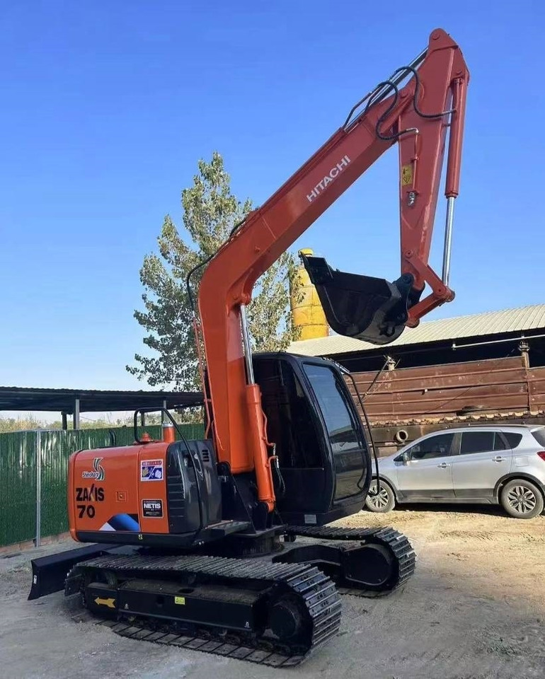 Hitachi ZAXS 70 - Міні-екскаватор: фото 1 Hitachi ZAXS 70 - Міні-екскаватор: фото 1