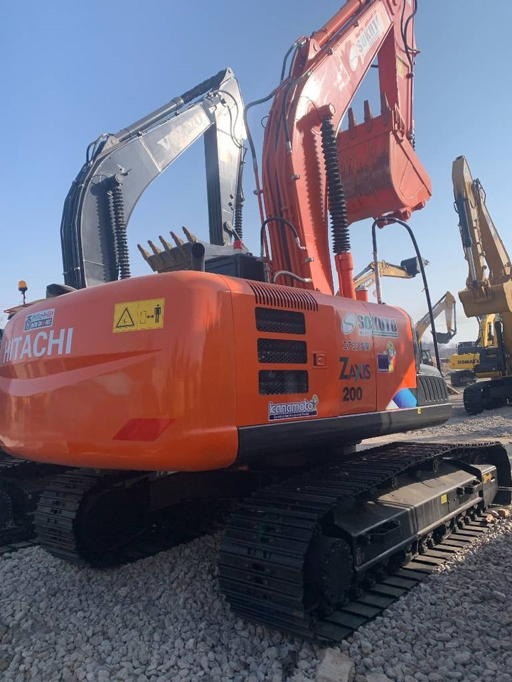 Hitachi ZX 200 - Гусеничний екскаватор: фото 1 Hitachi ZX 200 - Гусеничний екскаватор: фото 1