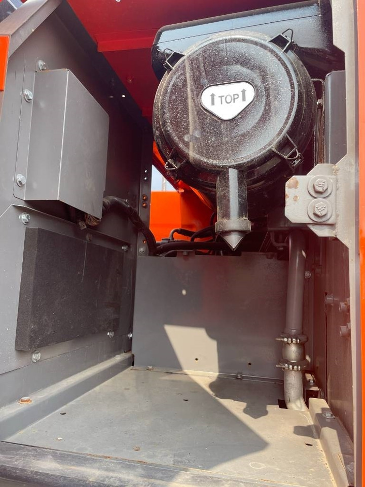 Гусеничний екскаватор Hitachi ZX 240: фото 7