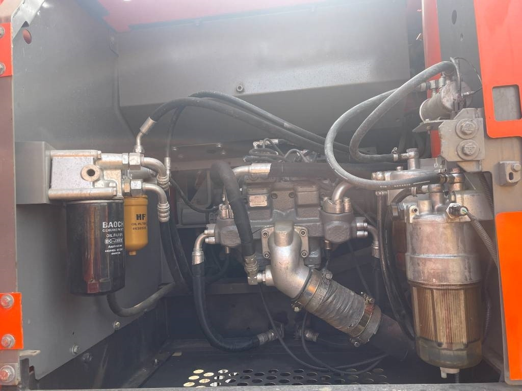 Гусеничний екскаватор Hitachi ZX 240: фото 13