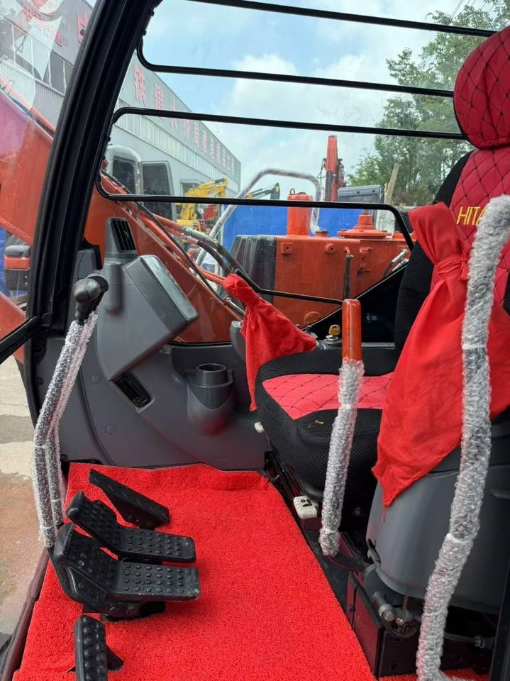 Hitachi Zaxis 60 - Гусеничний екскаватор: фото 5 Hitachi Zaxis 60 - Гусеничний екскаватор: фото 5