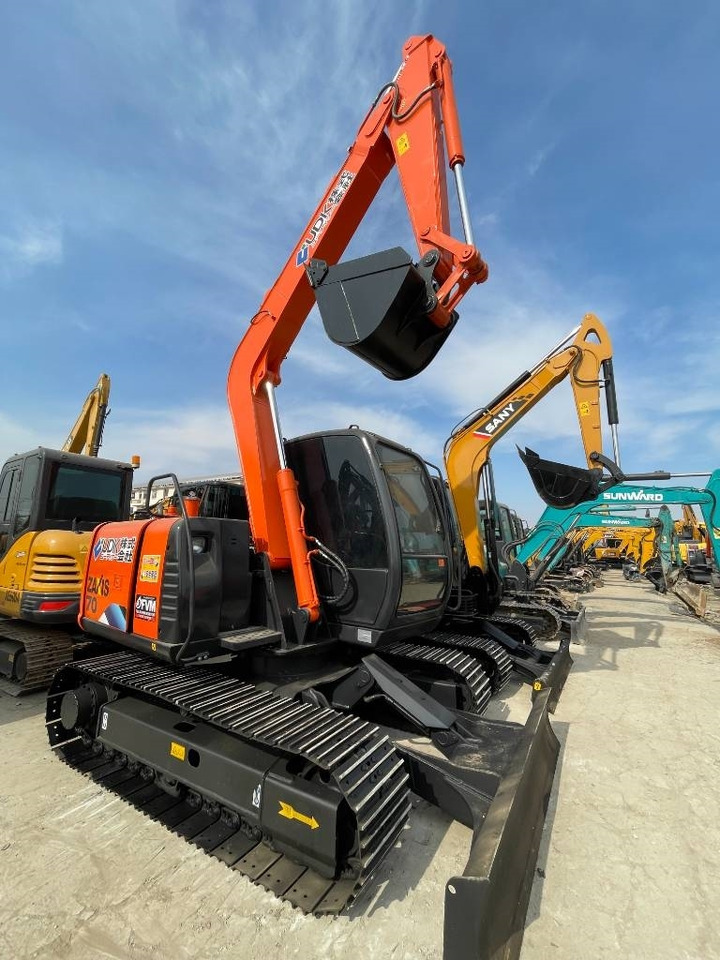 Hitachi Zaxis 70 - Гусеничний екскаватор: фото 4 Hitachi Zaxis 70 - Гусеничний екскаватор: фото 4