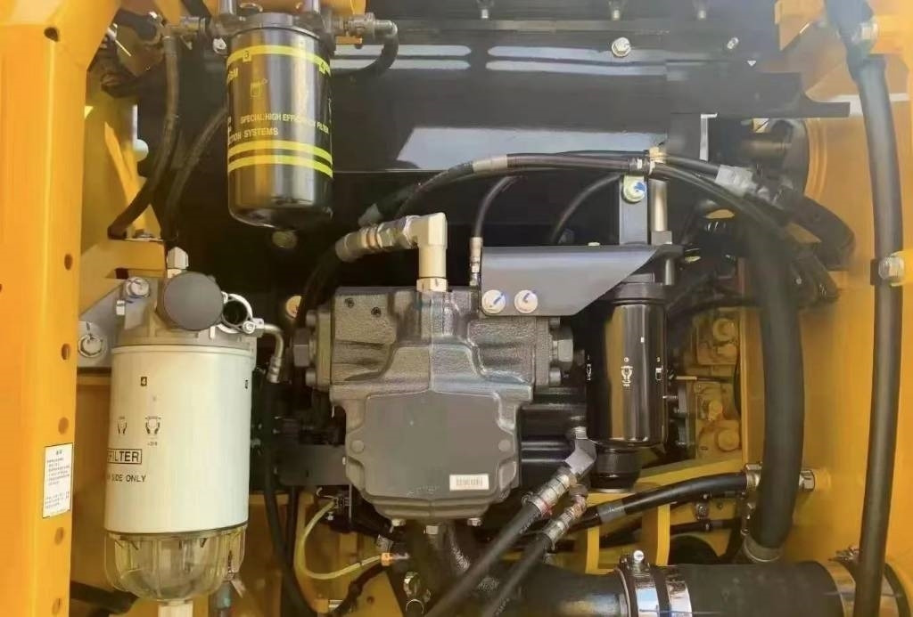 Komatsu PC 200-8 - Гусеничний екскаватор: фото 5 Komatsu PC 200-8 - Гусеничний екскаватор: фото 5