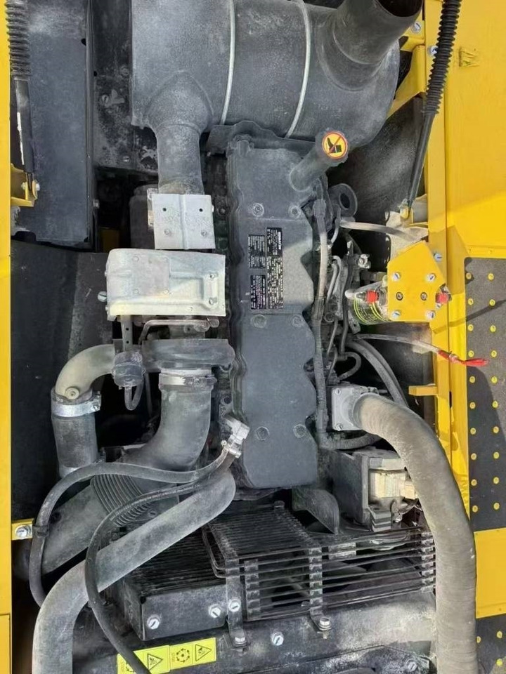 Komatsu PC 220-8 - Гусеничний екскаватор: фото 2 Komatsu PC 220-8 - Гусеничний екскаватор: фото 2