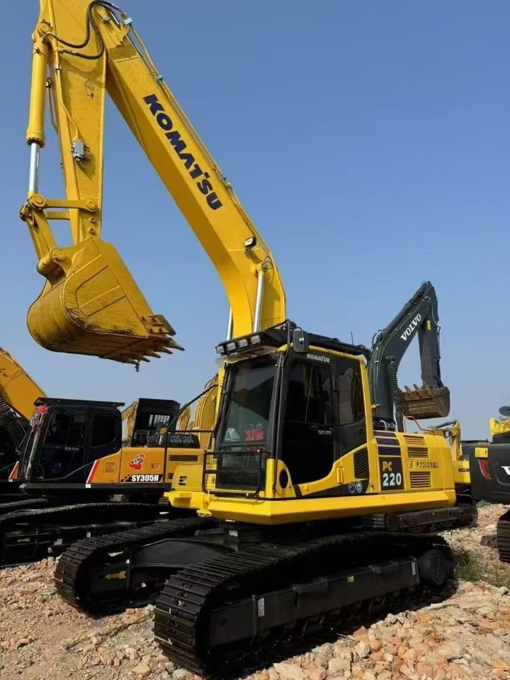 Komatsu PC 220-8 - Гусеничний екскаватор: фото 3 Komatsu PC 220-8 - Гусеничний екскаватор: фото 3