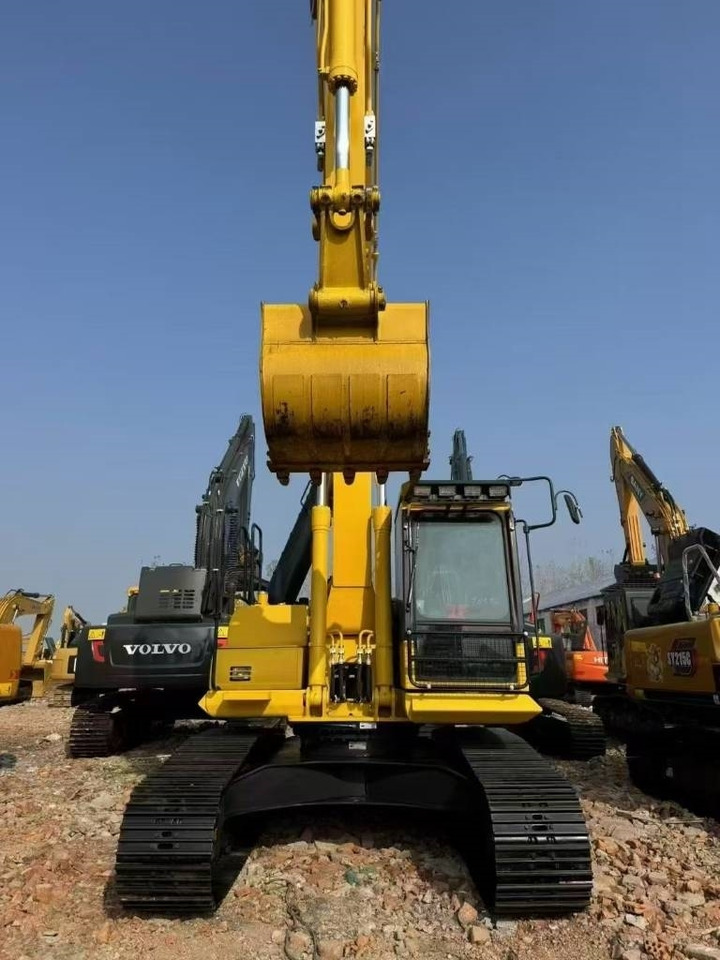 Komatsu PC 220 - Гусеничний екскаватор: фото 3 Komatsu PC 220 - Гусеничний екскаватор: фото 3