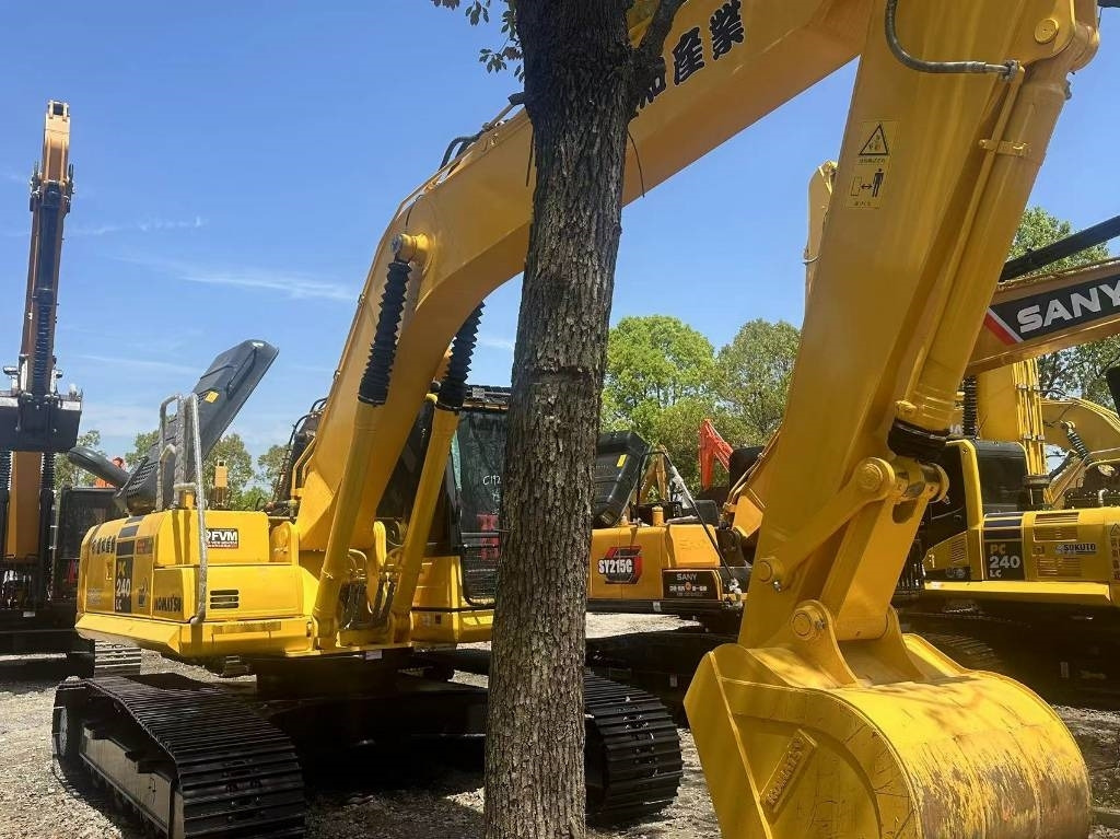 Komatsu PC 240 LC-8 - Гусеничний екскаватор: фото 1 Komatsu PC 240 LC-8 - Гусеничний екскаватор: фото 1