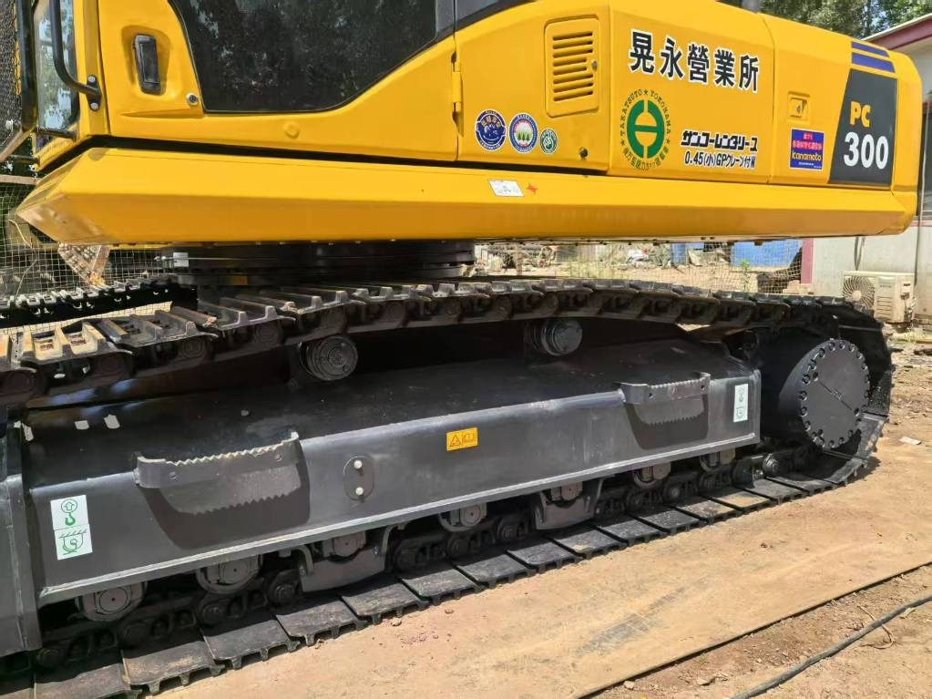 Komatsu PC 300  - Гусеничний екскаватор: фото 1 Komatsu PC 300  - Гусеничний екскаватор: фото 1