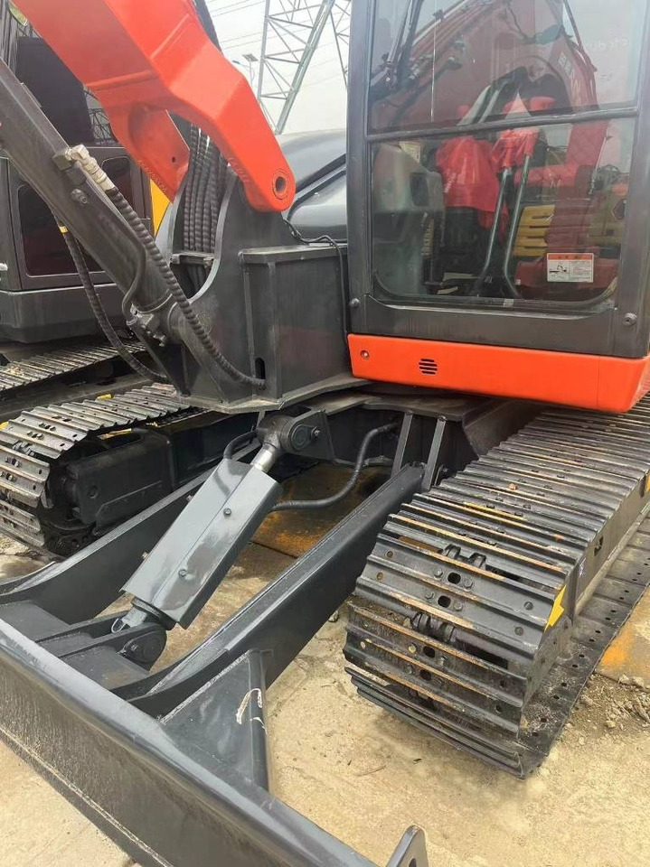 Гусеничний екскаватор Kubota KX 183: фото 9 Гусеничний екскаватор Kubota KX 183: фото 9