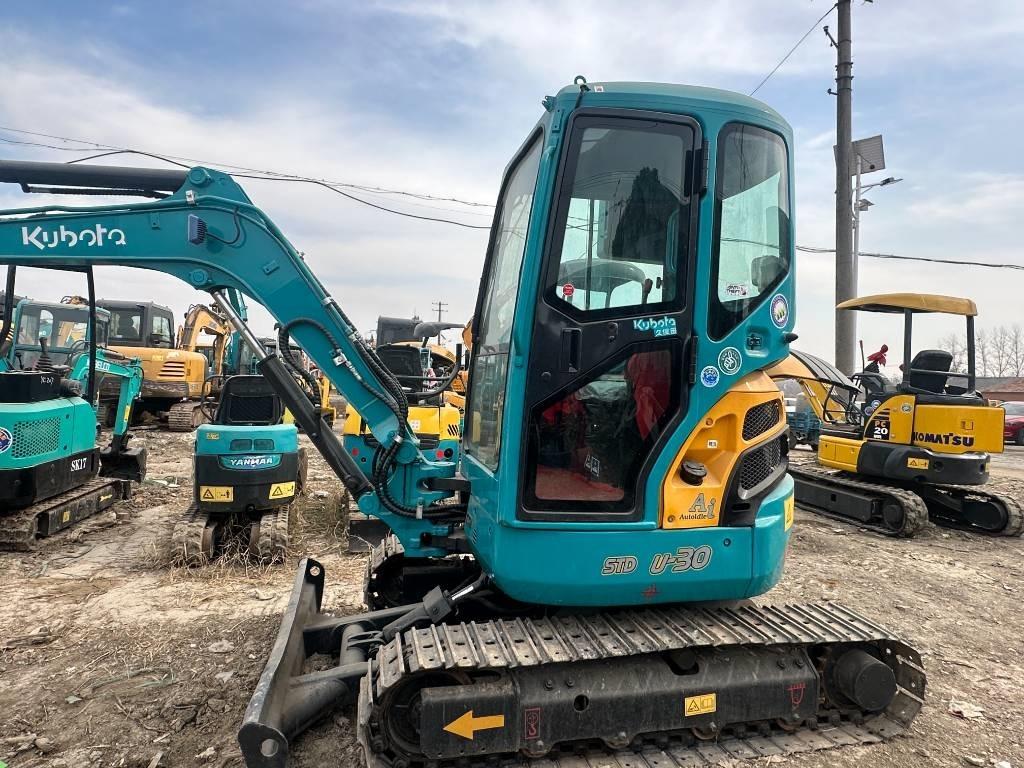 Kubota U -30 - Міні-екскаватор: фото 1 Kubota U -30 - Міні-екскаватор: фото 1