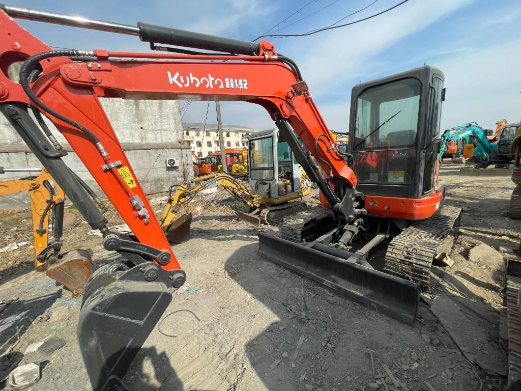 Kubota U 35 - Міні-екскаватор: фото 1 Kubota U 35 - Міні-екскаватор: фото 1