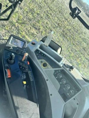 Valtra T174 VERSU - Трактор: фото 4 Valtra T174 VERSU - Трактор: фото 4