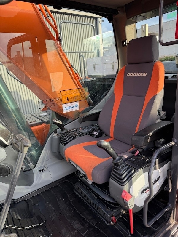 Екскаватор Doosan DX 225 LC-5: фото 12 Екскаватор Doosan DX 225 LC-5: фото 12
