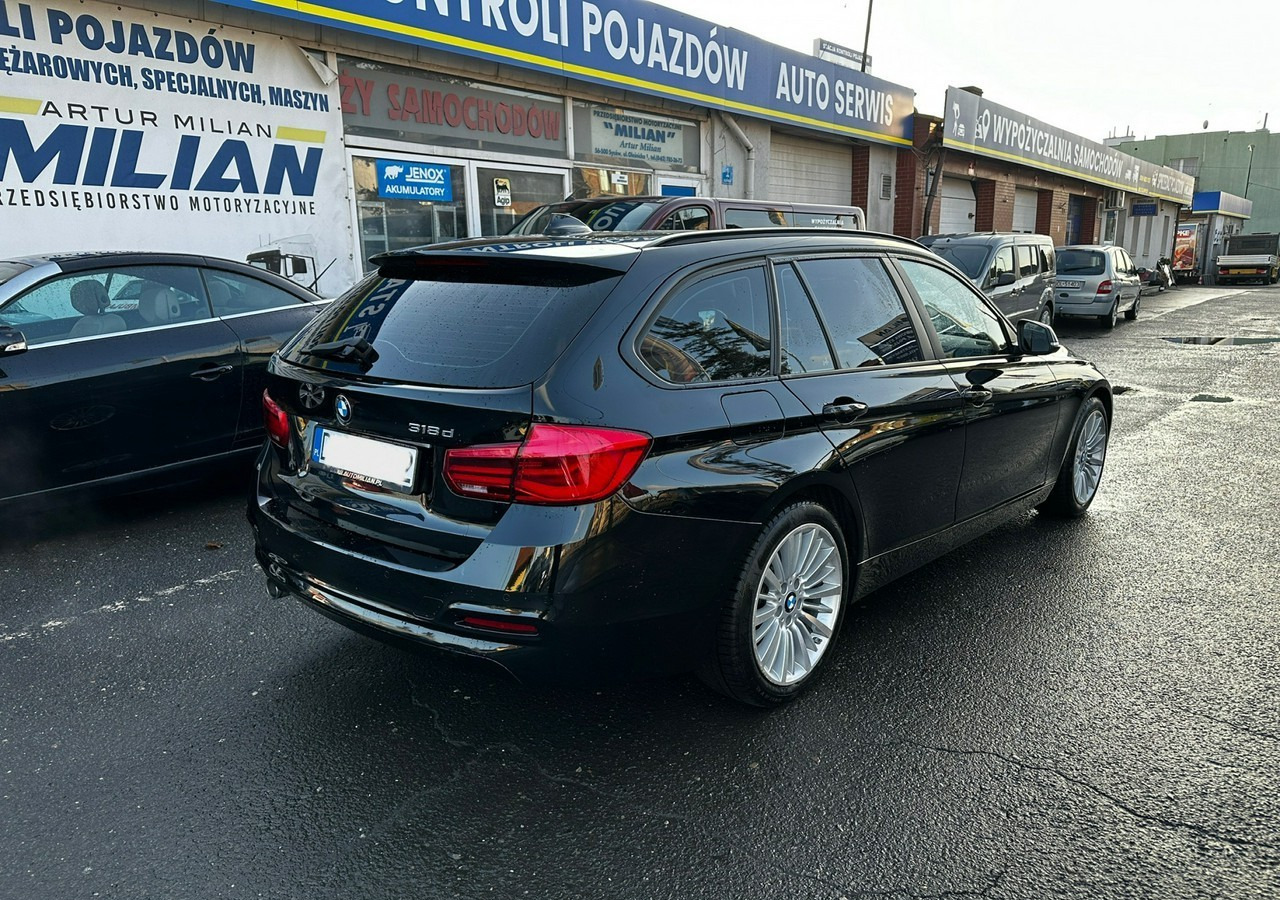 BMW SERIA 3 V (F30/F31/F34) BMW SERIA 3 318d 150KM Automat SportLine*AdaptiveLed*Navi*Półskóra*SerwisBMW* FV - Легковий автомобіль: фото 3 BMW SERIA 3 V (F30/F31/F34) BMW SERIA 3 318d 150KM Automat SportLine*AdaptiveLed*Navi*Półskóra*SerwisBMW* FV - Легковий автомобіль: фото 3