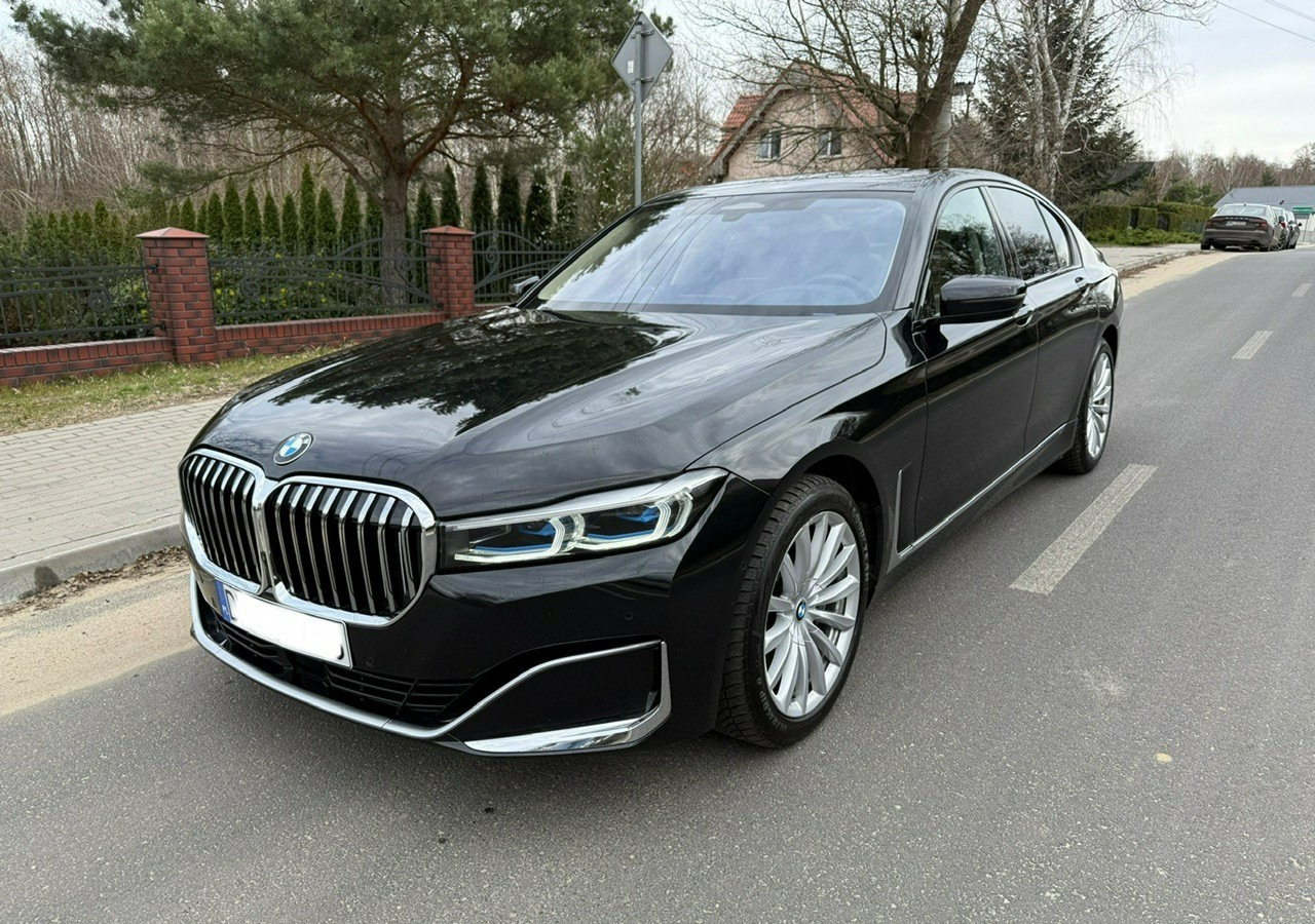 BMW SERIA 7 II (G11/G12) BMW SERIA 7 740d Xdrive 340KM Luxury+Exclusive Masaże Adaptiv Oś Lasery 2022 FV2 - Седан: фото 4 BMW SERIA 7 II (G11/G12) BMW SERIA 7 740d Xdrive 340KM Luxury+Exclusive Masaże Adaptiv Oś Lasery 2022 FV2 - Седан: фото 4