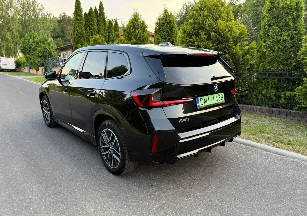 BMW X1 iX1 iX1 xDrive30 313KM M-Sport H/K Panorama AdaptiveLed Masaże Kam360 - Позашляховик: фото 3 BMW X1 iX1 iX1 xDrive30 313KM M-Sport H/K Panorama AdaptiveLed Masaże Kam360 - Позашляховик: фото 3