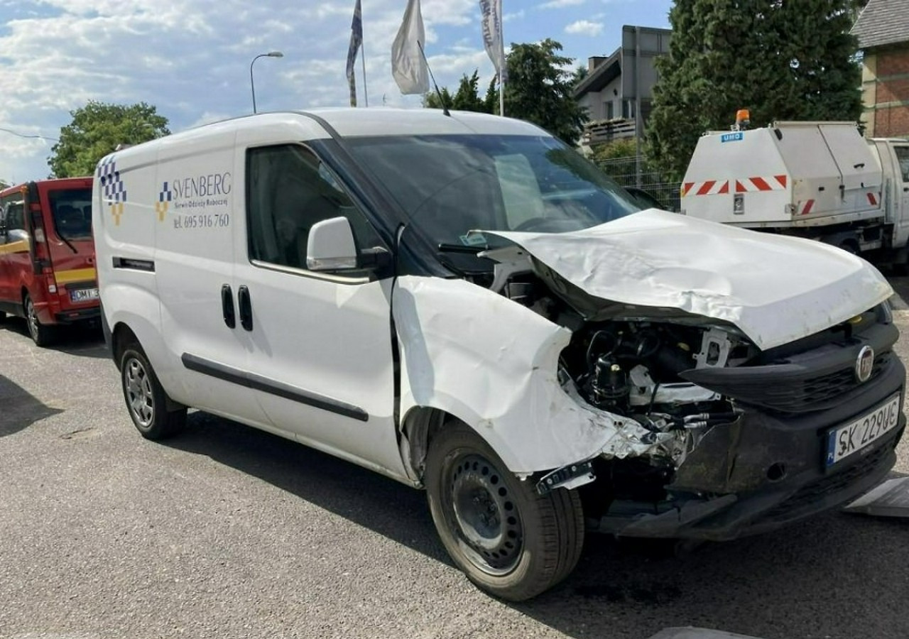 Суцільнометалевий фургон Fiat Doblo Fiat Doblo MAXI 1,6 jtd ECO Flex 105KM Klima 2021 Salon PL: фото 16