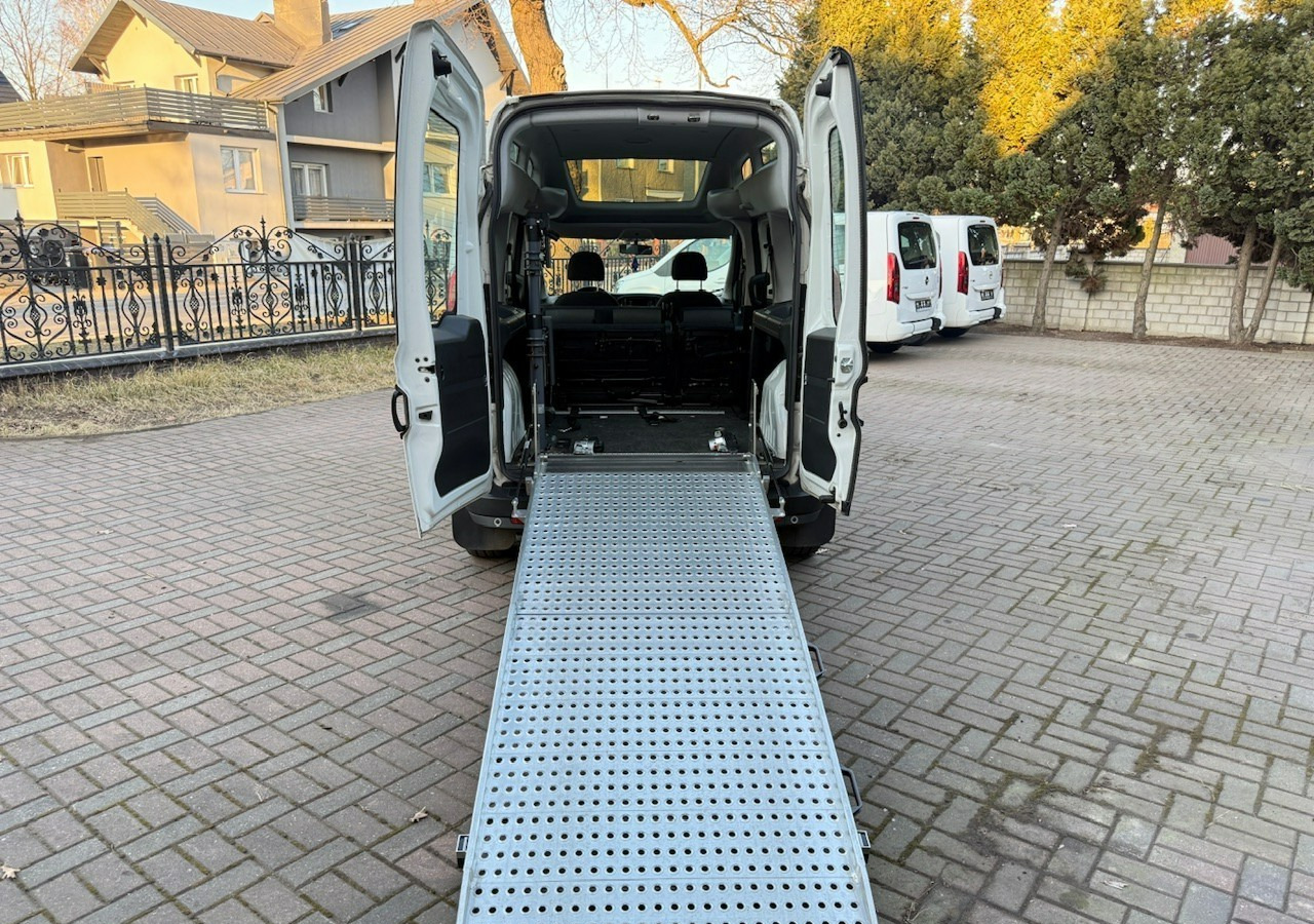 Fiat Doblo II Doblo 1.6-120KM dla Niepełnosprawnych RAMPA Inwalida Model 2020 - Легковий автомобіль: фото 3 Fiat Doblo II Doblo 1.6-120KM dla Niepełnosprawnych RAMPA Inwalida Model 2020 - Легковий автомобіль: фото 3