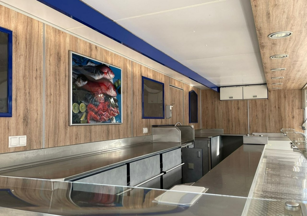 Fiat Ducato Autosklep wędlin Gastronomiczna food truck foodtruck sklep Borco 201 - Торговий вантажівка: фото 3 Fiat Ducato Autosklep wędlin Gastronomiczna food truck foodtruck sklep Borco 201 - Торговий вантажівка: фото 3