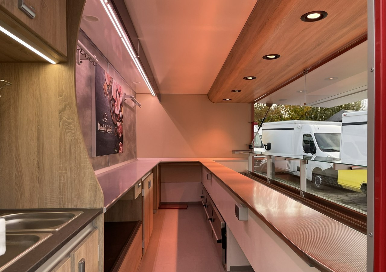 Fiat Ducato Autosklep wędlin Gastronomiczna food truck foodtruck sklep Borco 202 - Торговий вантажівка: фото 4 Fiat Ducato Autosklep wędlin Gastronomiczna food truck foodtruck sklep Borco 202 - Торговий вантажівка: фото 4