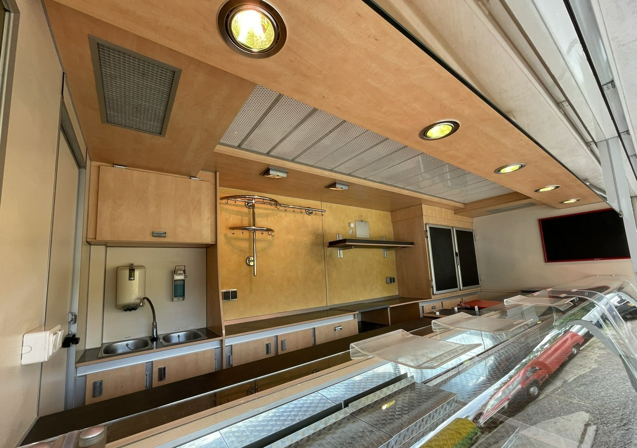 Fiat Ducato Ducat Autosklep wędlin Gastronomiczny Food Truck Foodtruck SklepBORC - Торговий вантажівка: фото 5 Fiat Ducato Ducat Autosklep wędlin Gastronomiczny Food Truck Foodtruck SklepBORC - Торговий вантажівка: фото 5