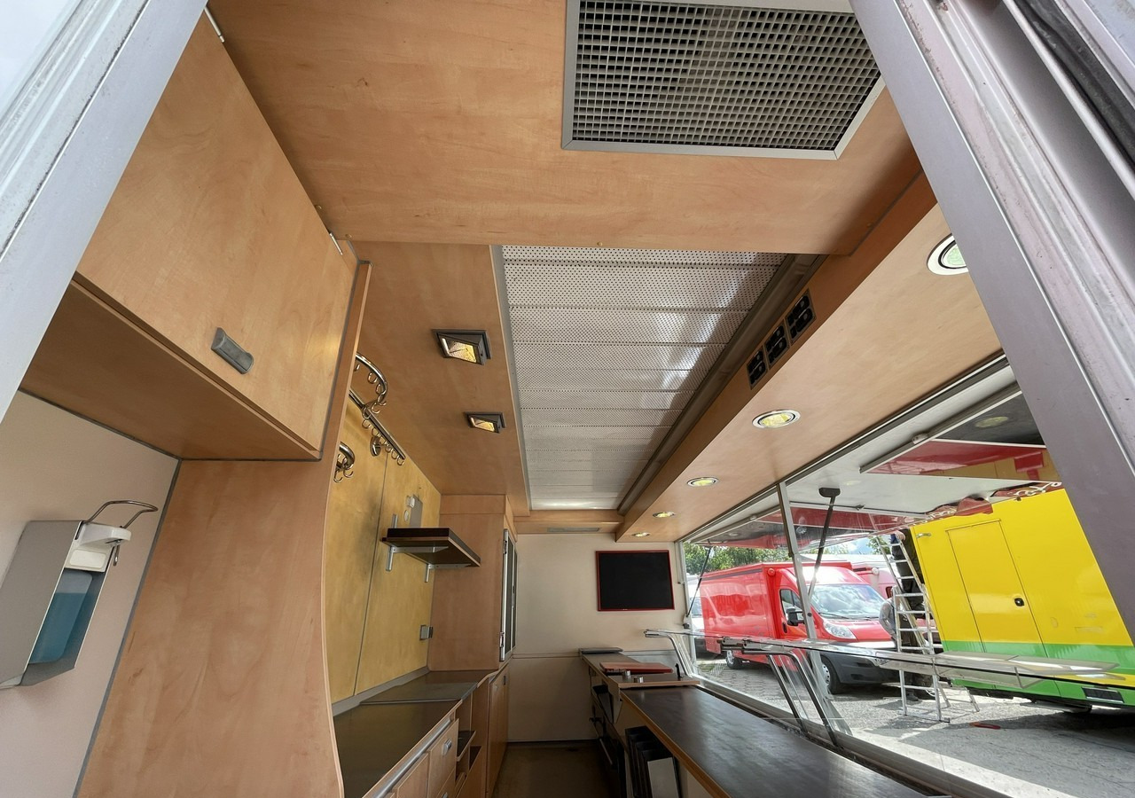 Fiat Ducato Ducat Autosklep wędlin Gastronomiczny Food Truck Foodtruck SklepBORC - Торговий вантажівка: фото 4 Fiat Ducato Ducat Autosklep wędlin Gastronomiczny Food Truck Foodtruck SklepBORC - Торговий вантажівка: фото 4