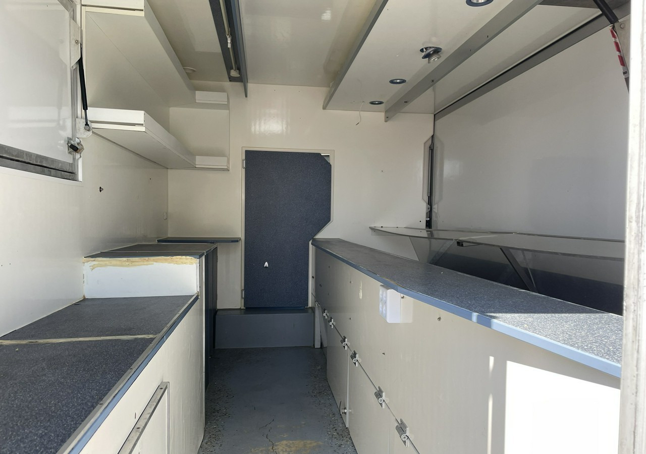 Fiat Ducato Ducato Autosklep wędlin Gastronomiczny Food Truck Foodtruck Sklep 20 - Торговий вантажівка: фото 2 Fiat Ducato Ducato Autosklep wędlin Gastronomiczny Food Truck Foodtruck Sklep 20 - Торговий вантажівка: фото 2