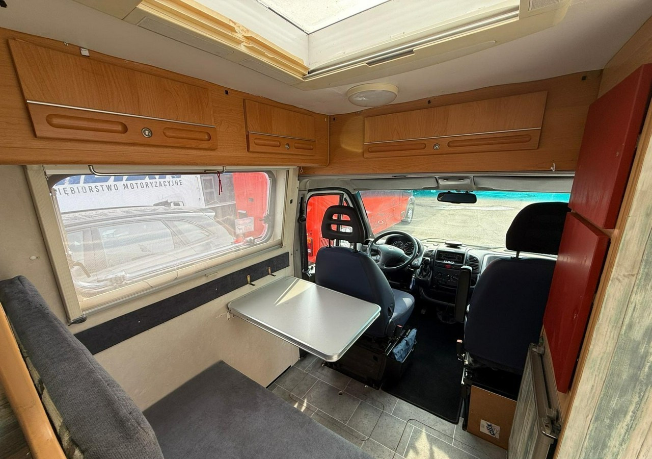 Fiat Ducato Fiat Ducato Kamper 4 osobowy Solar 2004 - Кастенваген: фото 3 Fiat Ducato Fiat Ducato Kamper 4 osobowy Solar 2004 - Кастенваген: фото 3