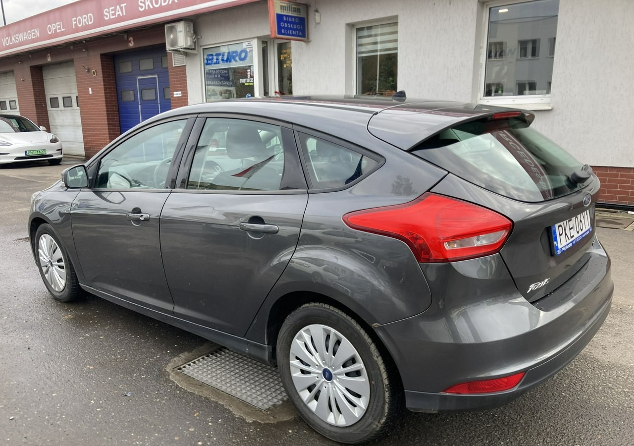 Ford Focus III Focus 1.0 EcoBoost Klima Salon PL 2015 - Хетчбек: фото 3 Ford Focus III Focus 1.0 EcoBoost Klima Salon PL 2015 - Хетчбек: фото 3