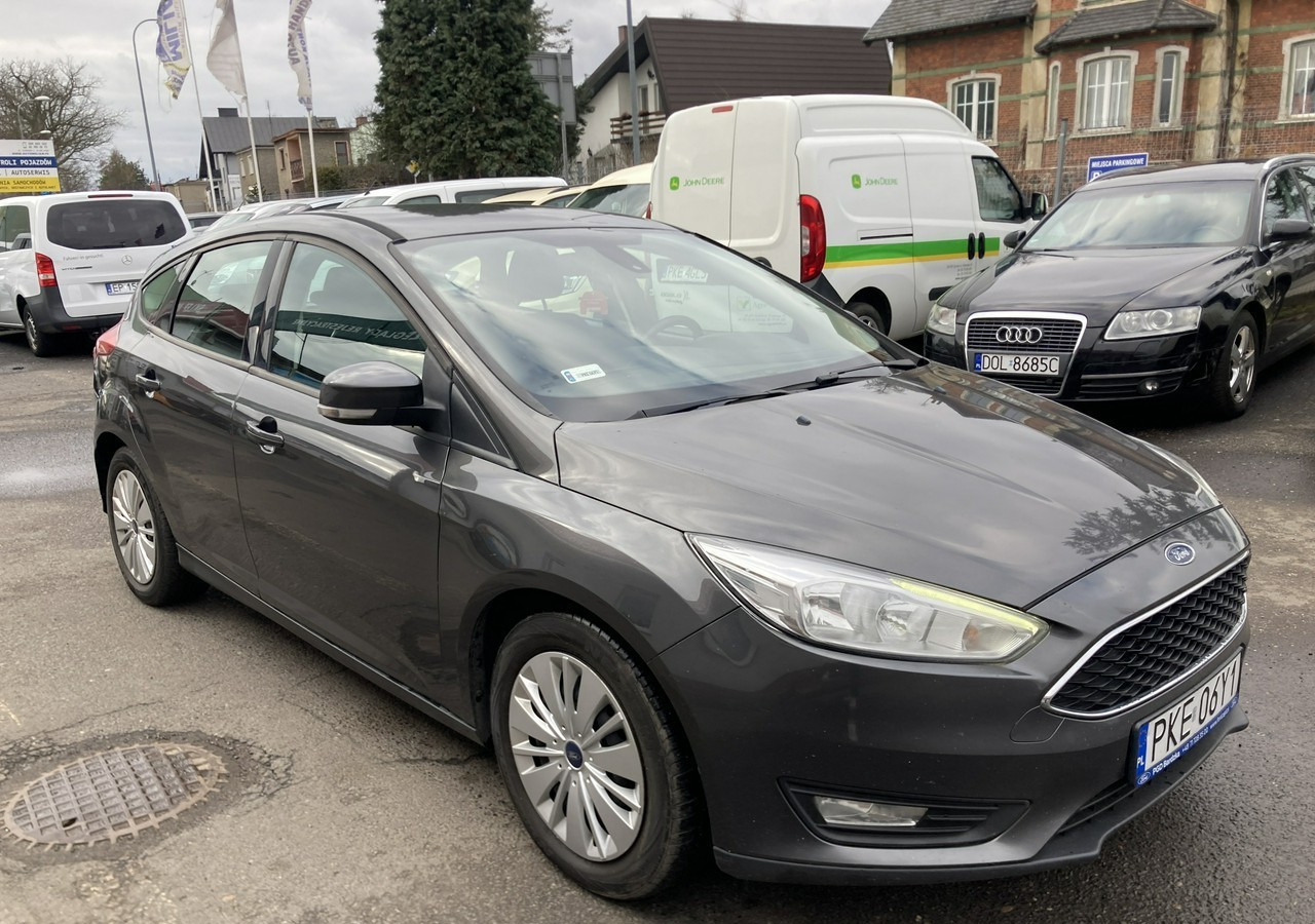Ford Focus III Focus 1.0 EcoBoost Klima Salon PL 2015 - Хетчбек: фото 5 Ford Focus III Focus 1.0 EcoBoost Klima Salon PL 2015 - Хетчбек: фото 5