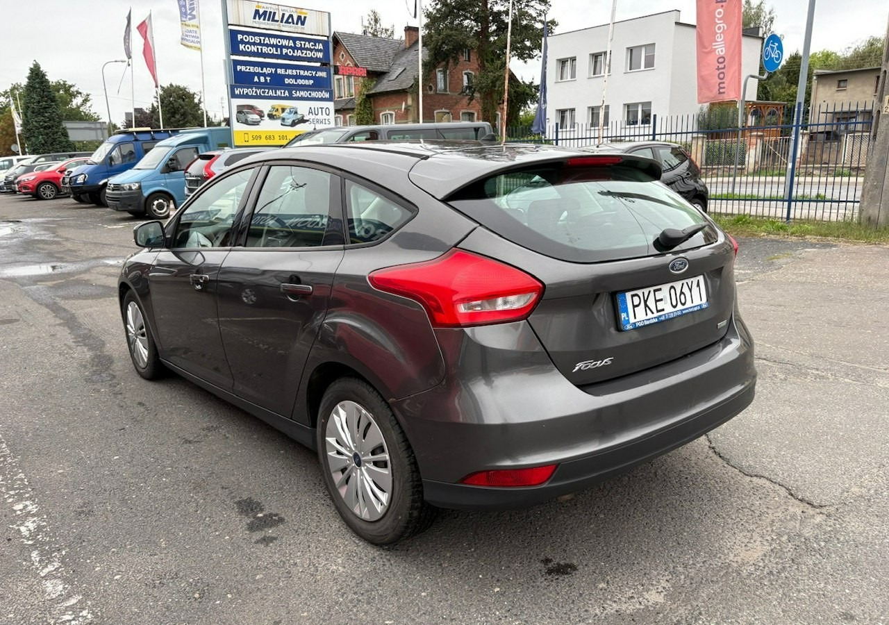 Ford Focus III Focus 1.0 EcoBoost Klima Salon PL 2015 - Хетчбек: фото 5 Ford Focus III Focus 1.0 EcoBoost Klima Salon PL 2015 - Хетчбек: фото 5