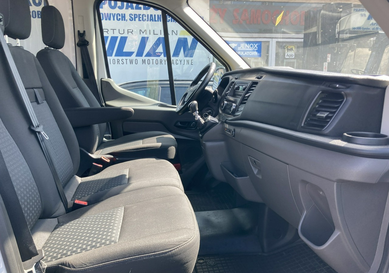 Ford Transit VIII Ford Transit dla niepełnosprawnych Rampa Inwalida PFRON 2020 - Легковий автомобіль: фото 5 Ford Transit VIII Ford Transit dla niepełnosprawnych Rampa Inwalida PFRON 2020 - Легковий автомобіль: фото 5