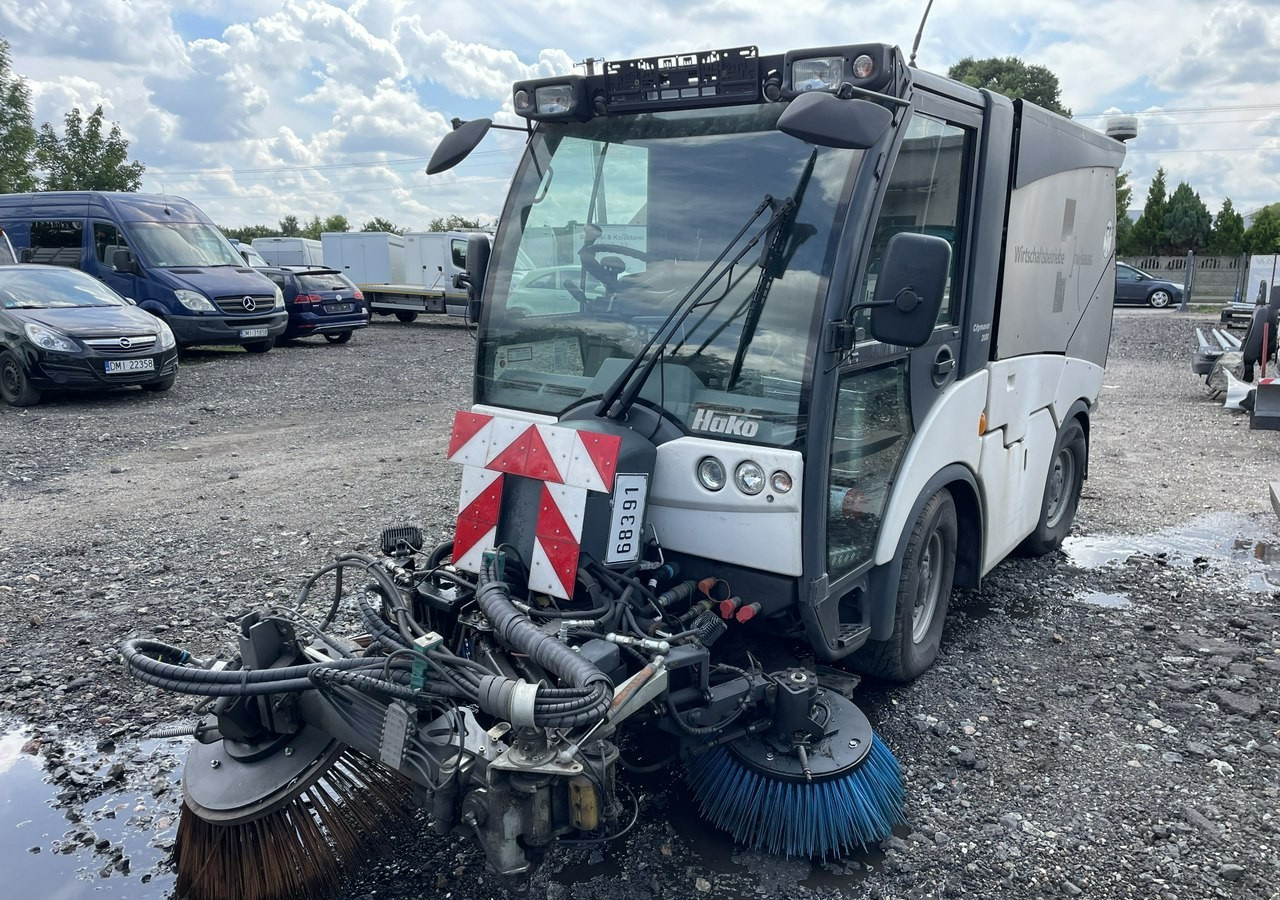 Inna Inny Hako Citymaster 2000 Zamiatarka 2016 - Підмітально-прибиральна машина: фото 1 Inna Inny Hako Citymaster 2000 Zamiatarka 2016 - Підмітально-прибиральна машина: фото 1