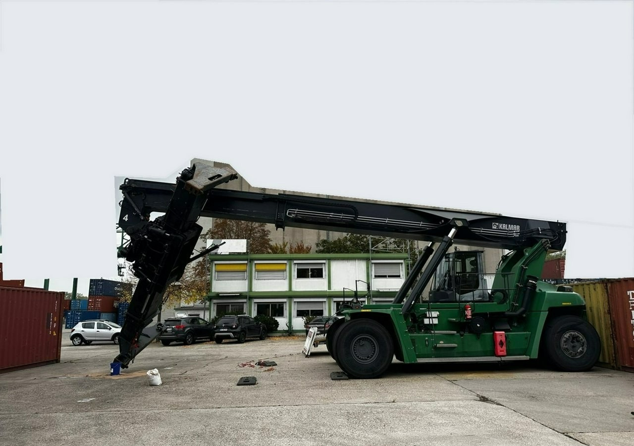 Inna Inny KALMAR DRG450 - 60S5 M REACHSTACKER Wózek do kontenerów 6284h 2018 - Навантажувач контейнерний: фото 3 Inna Inny KALMAR DRG450 - 60S5 M REACHSTACKER Wózek do kontenerów 6284h 2018 - Навантажувач контейнерний: фото 3