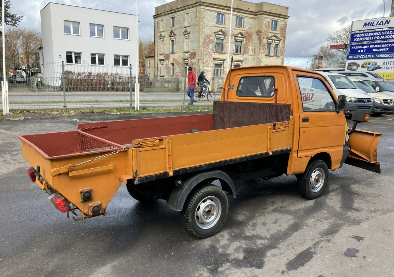 Inna Inny Piaggio Porter PFAU Skrzynia Wywrotka odśnieżarka Pług - Снігоприбиральна машина: фото 3 Inna Inny Piaggio Porter PFAU Skrzynia Wywrotka odśnieżarka Pług - Снігоприбиральна машина: фото 3