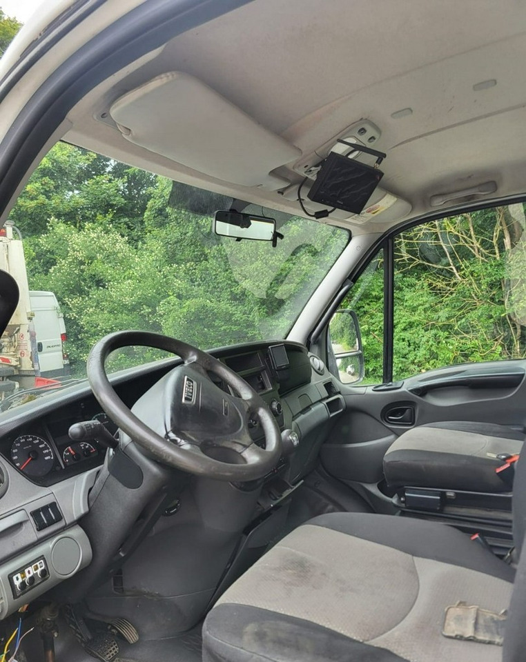 Iveco Inny Iveco Iveco 70C15 Wywrotka 3-strony Doka Dokka 6-osob 2013 - Малотоннажний самоскид: фото 5 Iveco Inny Iveco Iveco 70C15 Wywrotka 3-strony Doka Dokka 6-osob 2013 - Малотоннажний самоскид: фото 5